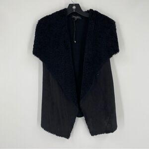 Romeo & Juliet Women’s Black Open Front Knit Vest Size S